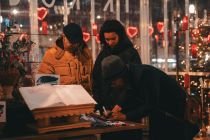 Kas Rouwen en Vieren